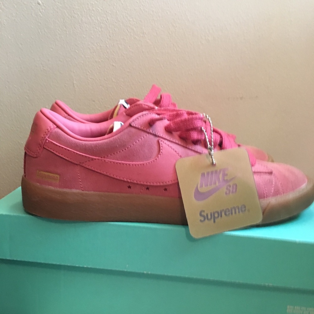 Suprem x Nike
